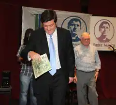 Mariotto encabeza homenaje al Padre Mugica, a 39 años de su asesinato