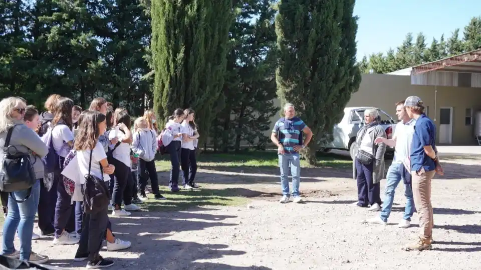Alumnos de Oriente recorrieron una finca