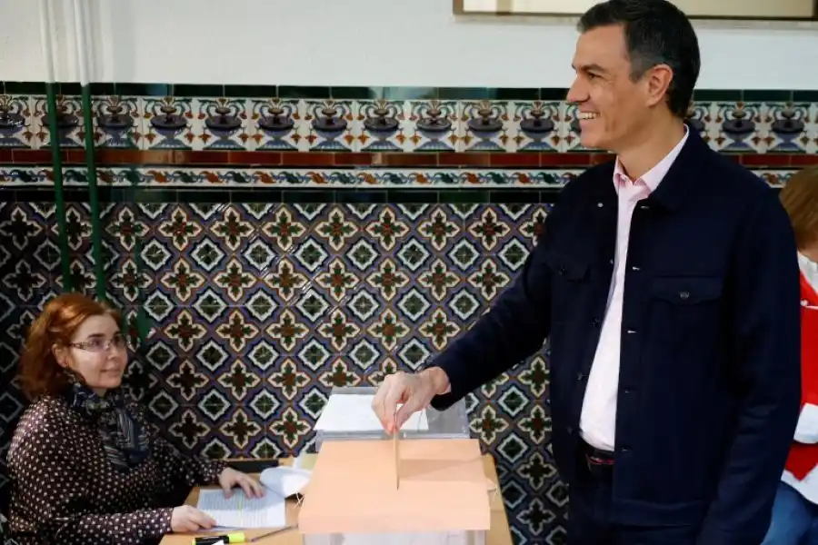 Pedro Sánchez anunció que disolverá las Cortes y convocó a elecciones generales anticipadas en España