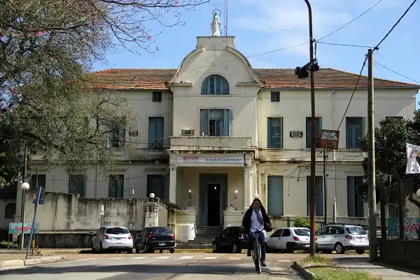 Separan a un niño de sus padres por estar deshidratado y con gusanos en la cabeza