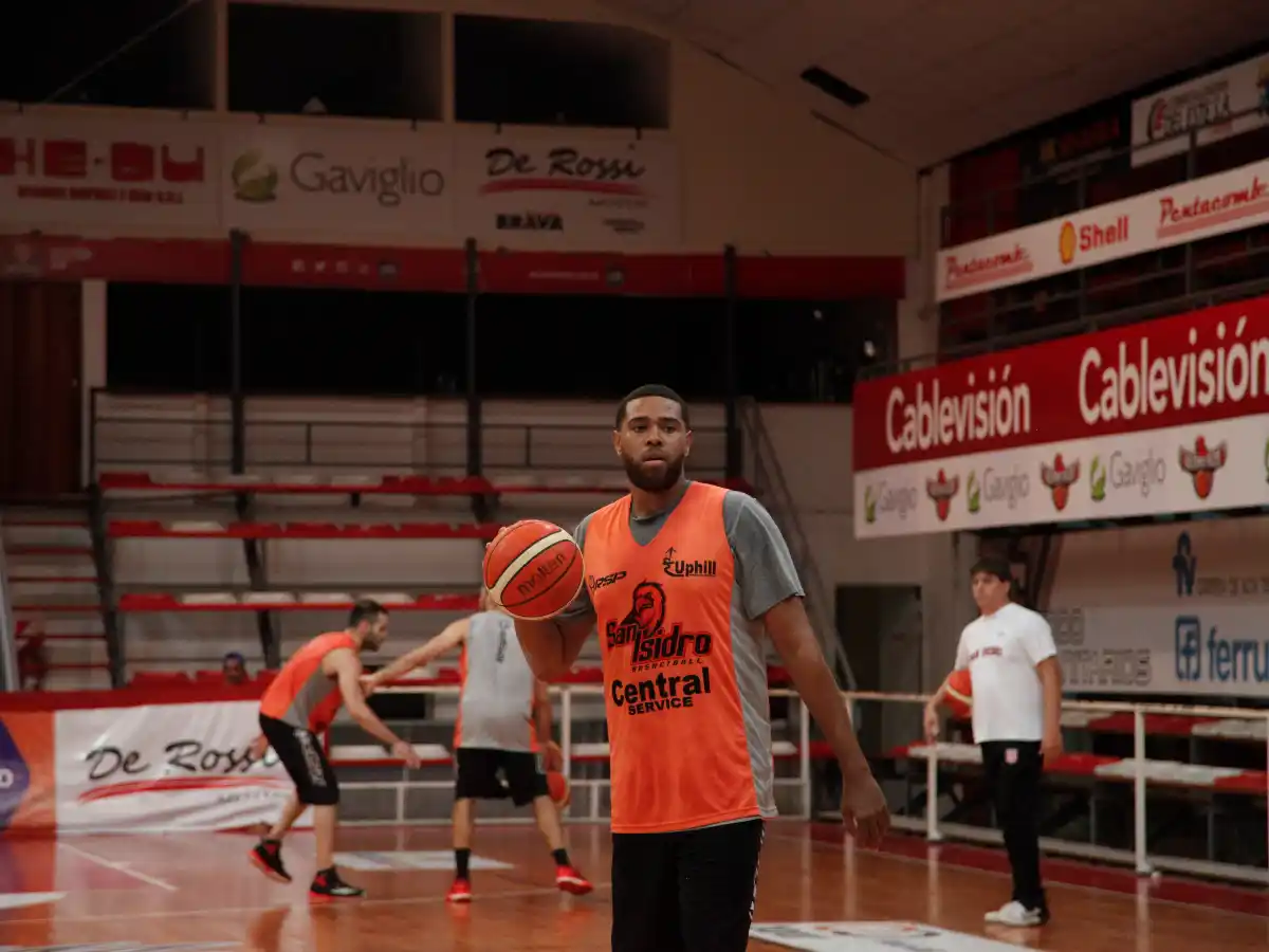 Durley debuta en los “Halcones Rojos”