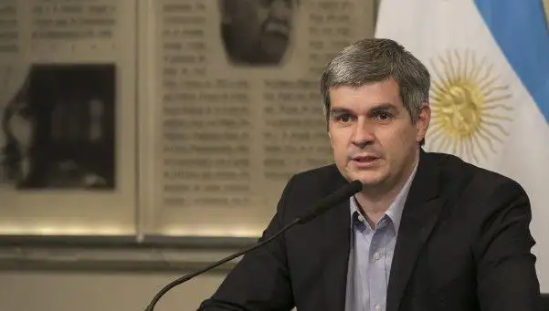 Amparo y denuncia a Marcos Peña por el uso de datos de la ANSES
