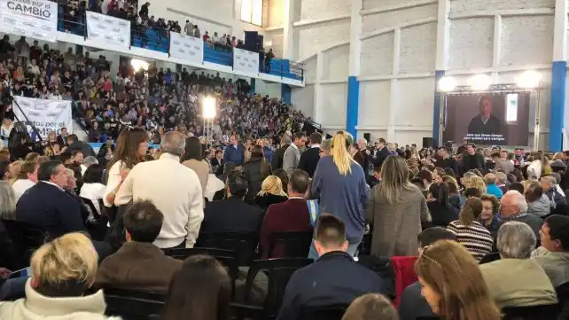 Macri cerró su campaña en la provincia con un acto en Rosario
