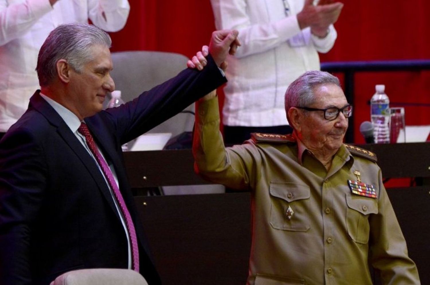 Luego de 60 años, Cuba deja de estar bajo el mando de un Castro