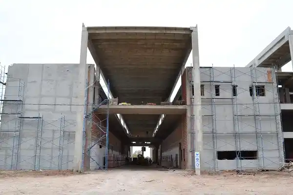 La obra del nuevo hospital de Paraná registra un grado de avance del 60 %
