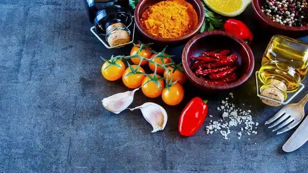 Qué aportan los condimentos además de sabor