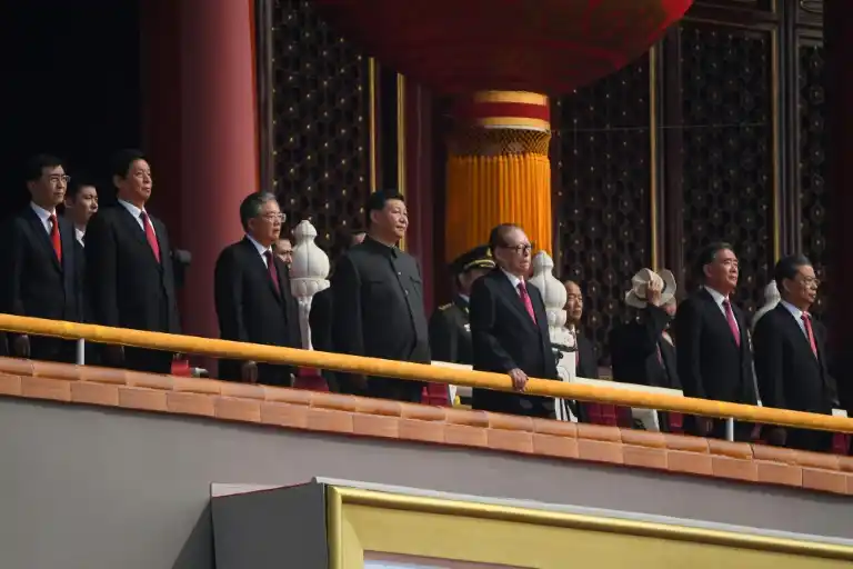 La violencia ocurrida en Hong Kong opacó los actos del aniversario del régimen chino