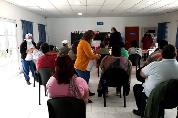 MA�ANA VIERNES SE APLICA LA 2ª DOSIS DE SINOPHARM