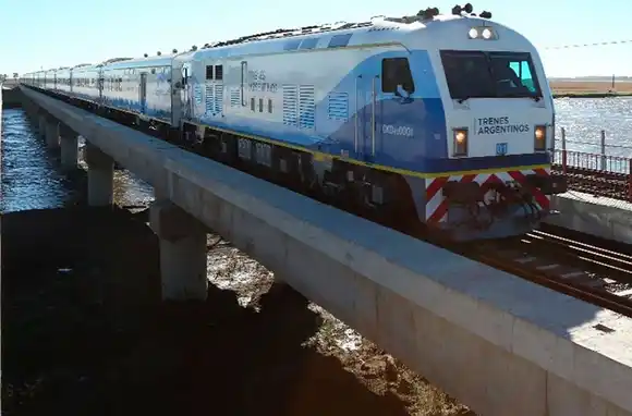 El 2 de noviembre vuelve el tren que une Mar del Plata - Constitución