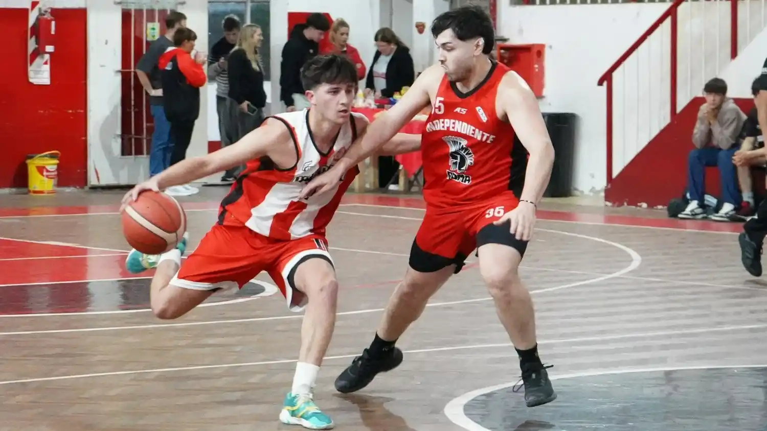 Archivo. Independiente de Lobería dio la sorpresa ante Huracán