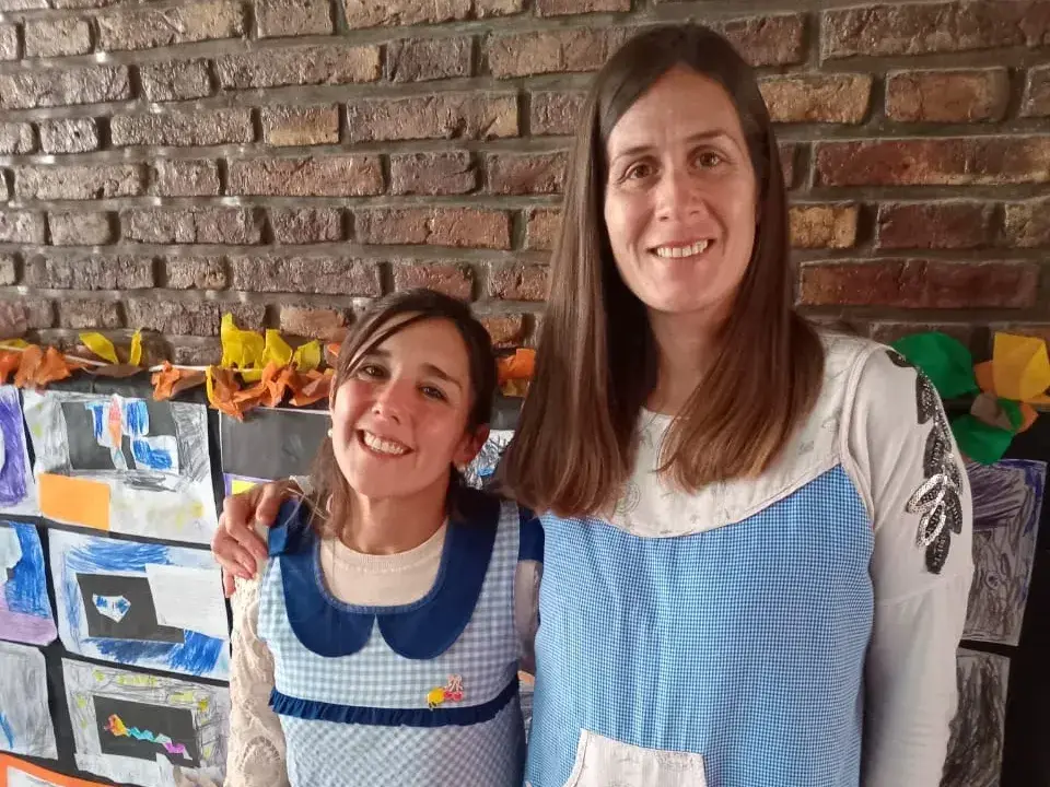 La directora Cintia Bravo Díaz junto a su vice, María Laura Fesler