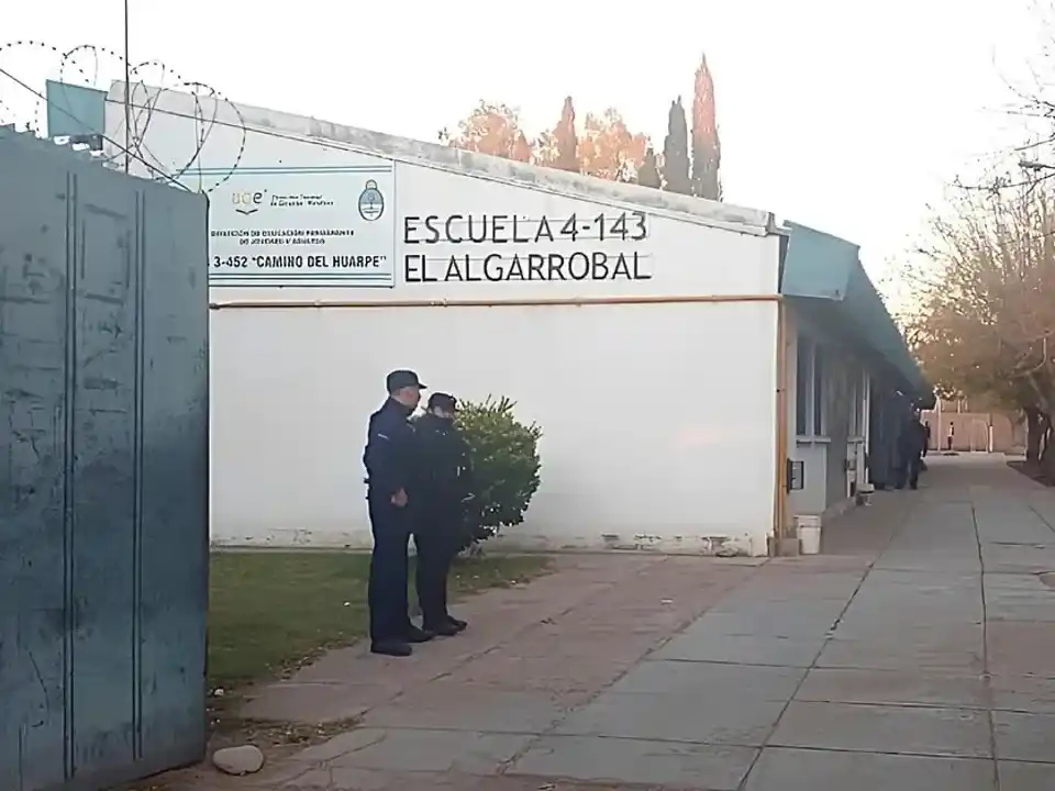 Un alumno concurrió armado a su escuela.