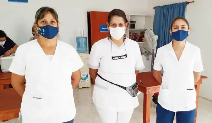 Estudiantes de enfermería  colaboraron en la vacunación 