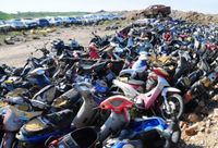 “Poliladrones” fueron  descubiertos tras robar una  moto del depósito judicial 
