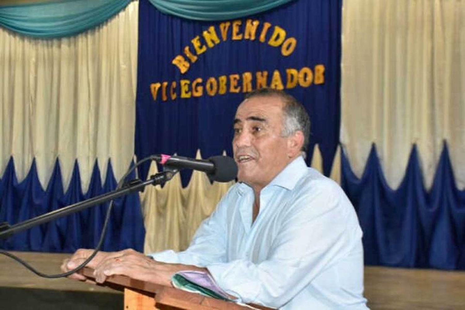 Intendentes celebran el llamado a 
licitación para la construcción de viviendas