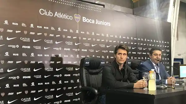 Con emociones encontradas, Barros Schelotto confirmó su salida de Boca