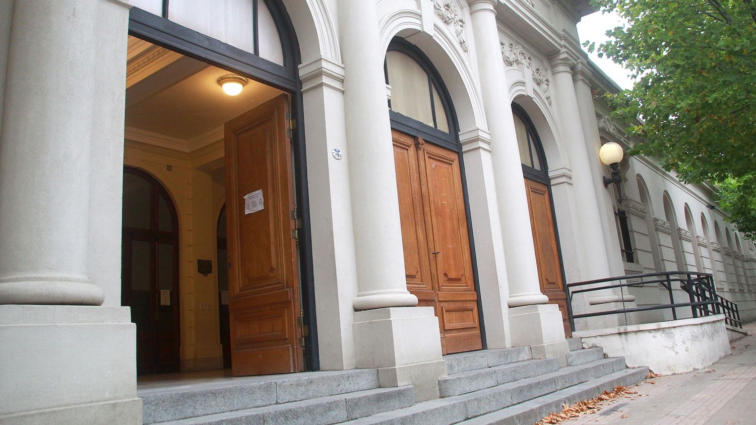 Instituto Nº 163.  Suma una nueva oferta académica para profesionales
