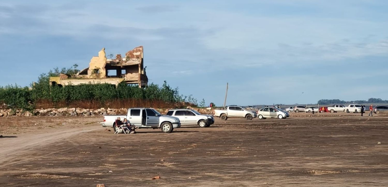 Importante presencia de pescadores en Melincué durante el fin de semana