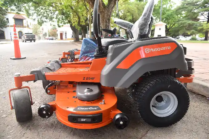 Nuevo equipamiento para el mantenimiento de los espacios públicos de Chascomús