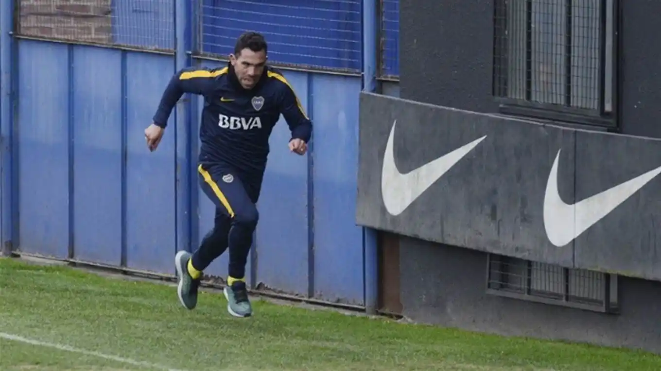 Carlos Tevez se desvinculó volverá al xeneize