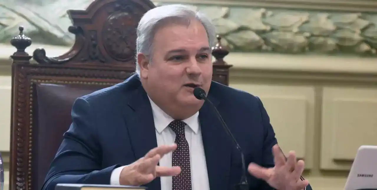 Para Farías, Perotti les mintió en el convenio con AFIP