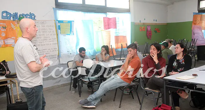 Capacitación a autoridades de mesa