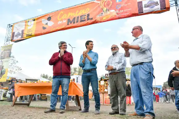 Fiesta de la Miel en San Vicente: Por qué hay que consumirla y cuáles son sus propiedades terapéuticas