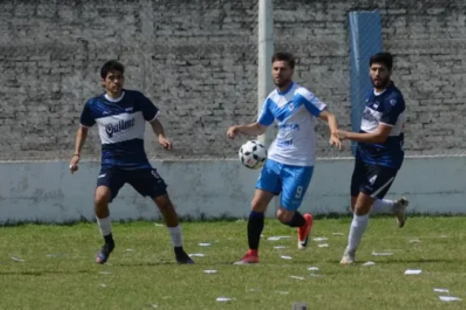 Peñarol se quedo con el clásico ante Quilmes