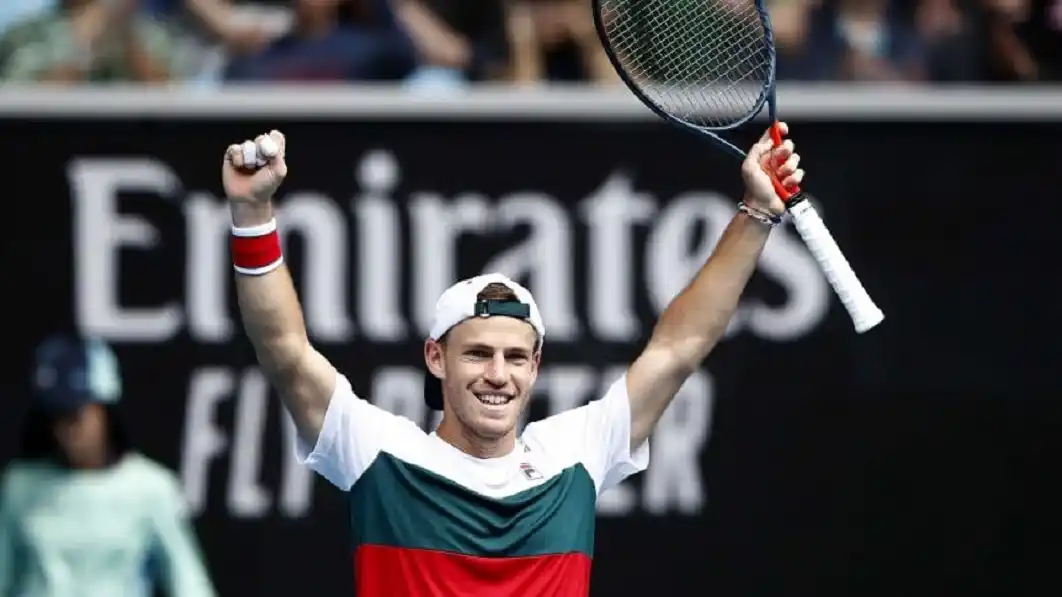 Victoria de Schwazrtman que avanzó a octavos y derrota de Pella en Australia