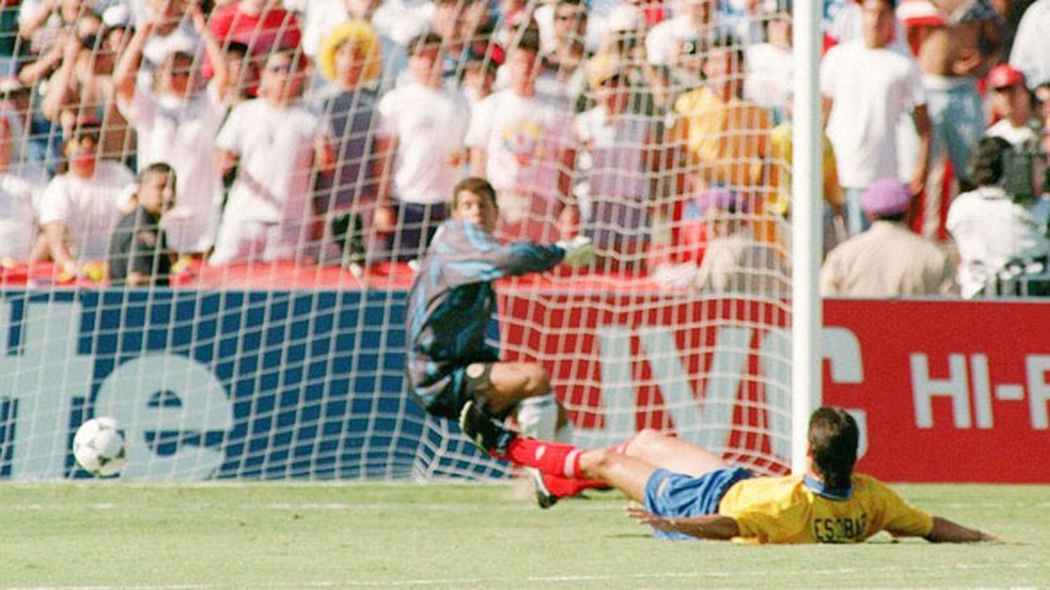 Un gol que derivó en un vil asesinato. El crimen de Andrés Escobar