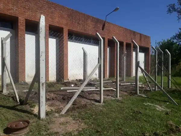 Patrulla Rural: Construyen canileras para la protección de perros utilizados para cazar en zonas rurales de Chascomús