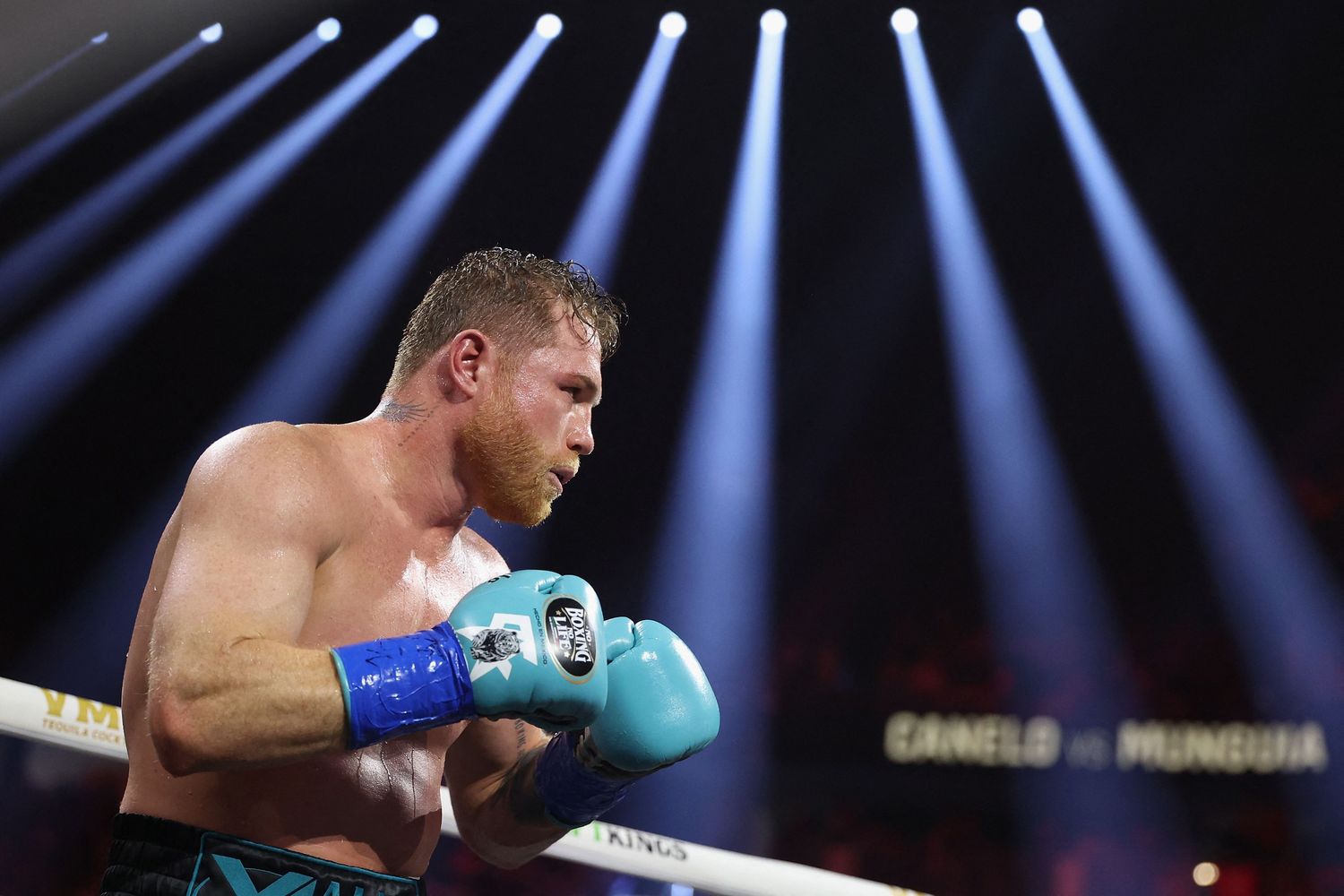 Canelo Álvarez, acompañado de su esposa Fernanda Gómez y su hija, celebró de forma íntima la próxima llegada de su segunda niña/ PrensaLibre