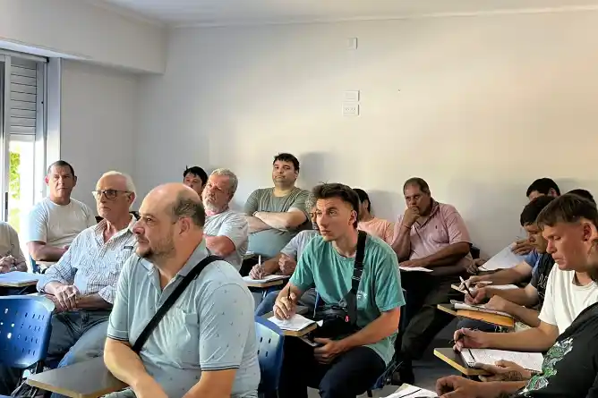 Comenzó el Curso de "Operador de Máquinas Viales" en Chascomús