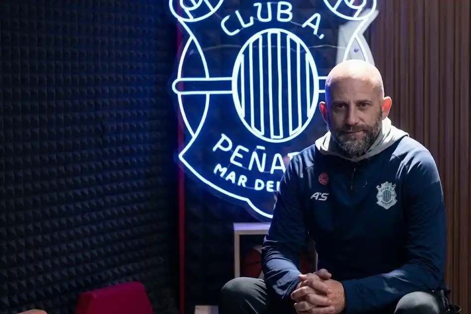El entrenador marplatense tendrá un nuevo ciclo al mando de Peñarol.