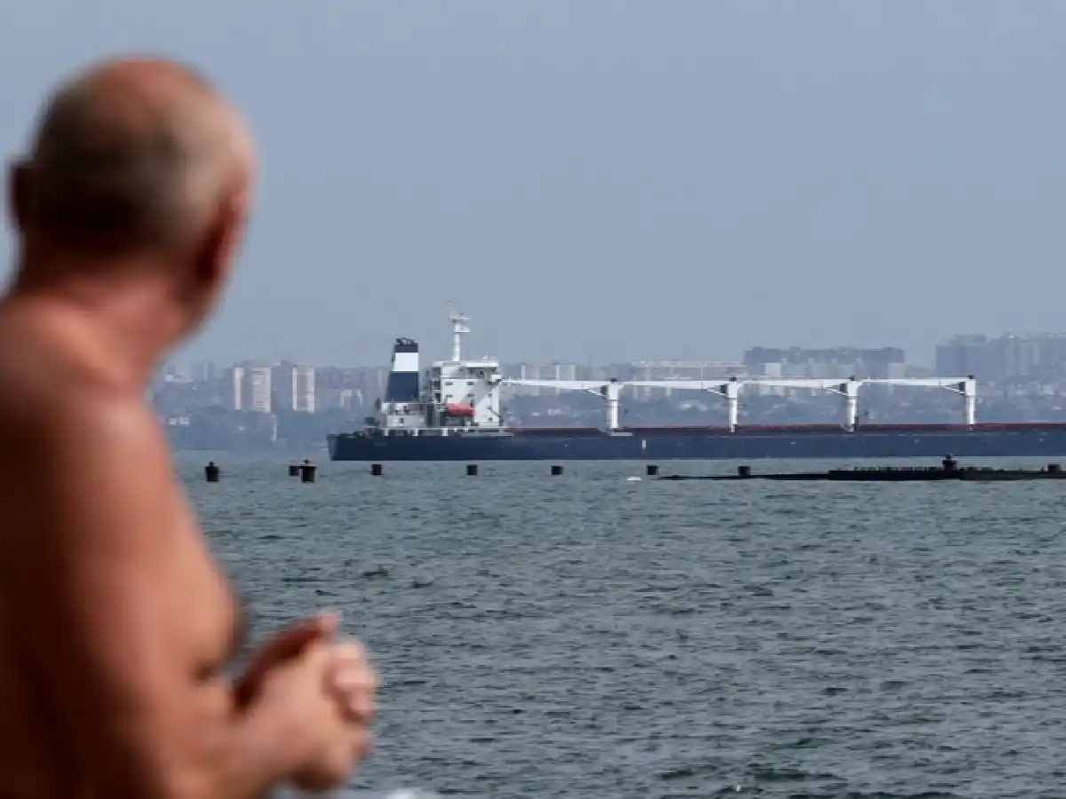 Partió de Ucrania el primer barco con cereales tras el acuerdo con Rusia