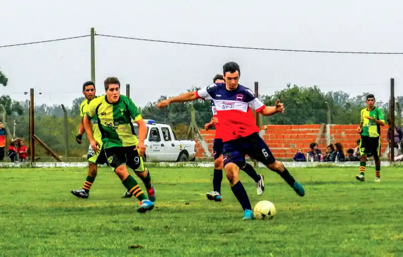 El Ascenso dejó dos triunfos, un empate y un partido en suspenso