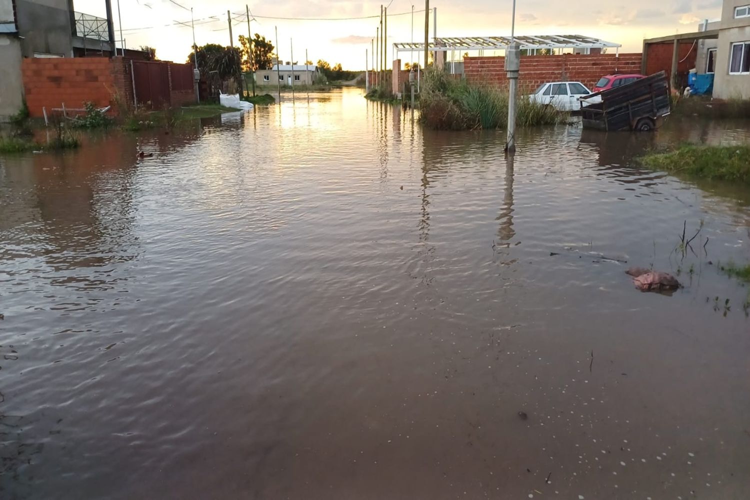 La provincia asiste a familias afectadas por las intensas lluvias en Ibicuy