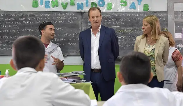 “Celebramos una definición que prioriza a los niños en las aulas”