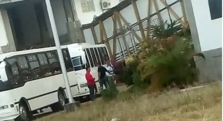 FAMILIARES DENUNCIAN: castigaron a presos que protestaron por comida en Carabobo