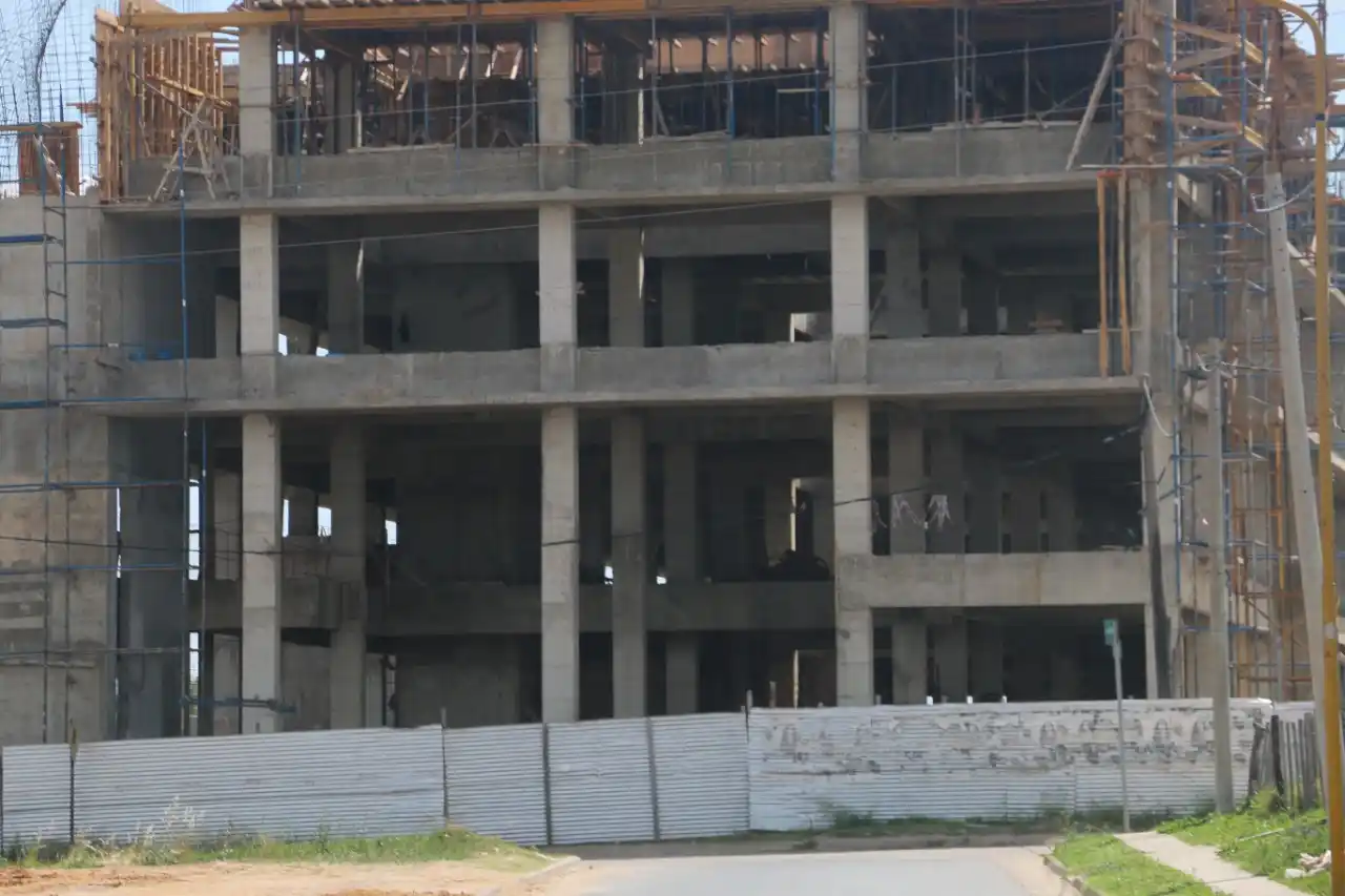 Los nuevos Tribunales de la ciudad demandan gran cantidad de mano de obra local