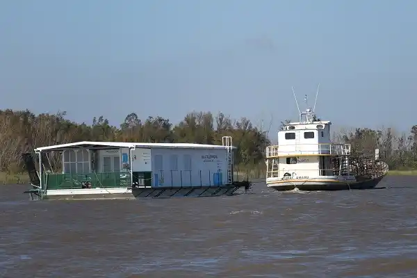 La primer aula taller móvil flotante del país ya está en el sur entrerriano