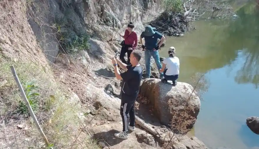Rescate paleontológico en el arroyo Pavón