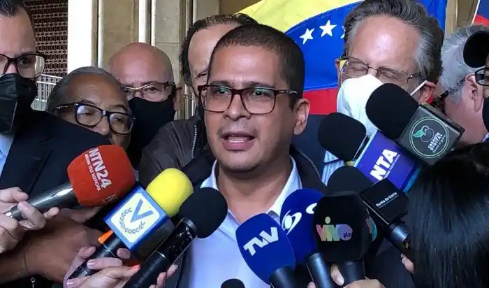 MOVER pide al CNE modificar el cronograma para el revocatorio