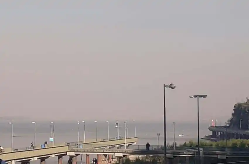 Rosario escondida bajo el humo: impactantes imágenes de una ciudad gris