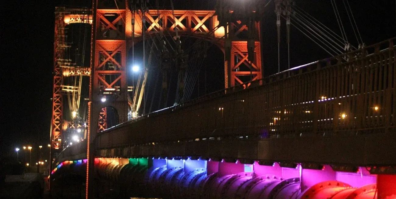El Puente Colgante recuperará sus luces ornamentales para los Juegos Suramericanos