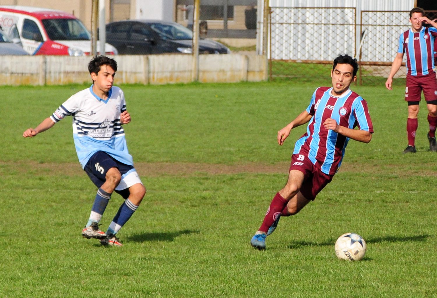 Gimnasia-Deportivo Tandil, iguales en virtudes y defectos