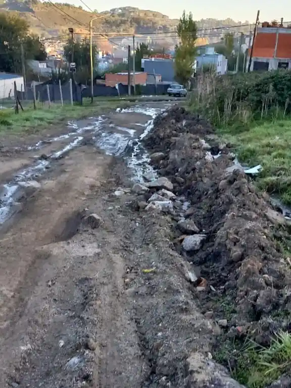 Vecinos de Villa del Parque invitan a Lunghi a circular en vehículo por el barrio