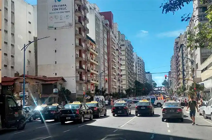 Mar del Plata sin taxis en plena temporada