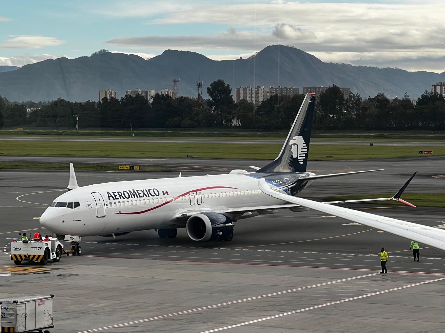 Aeroméxico enfrenta baja del 6.7% en tráfico de pasajeros en febrero 2025