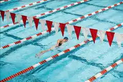 La Federación Internacional de Natación prohíbe la competición de chicas trans en la categoría de mujeres